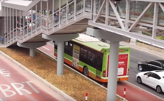BRT-city-bus-in-nanning-min