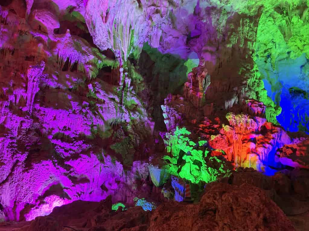 Top-Things-To-Do-In-Nanning-Yiling-Cave-China-min